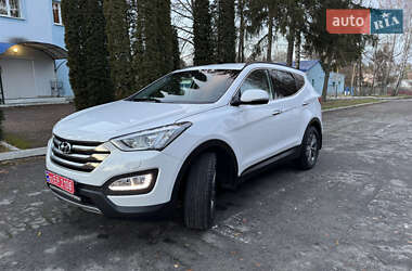 Внедорожник / Кроссовер Hyundai Santa FE 2015 в Ровно