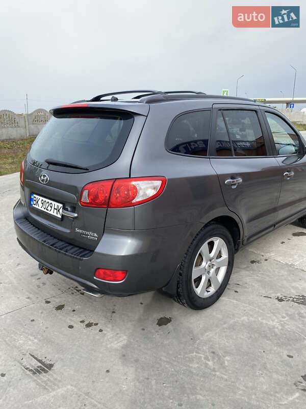 Позашляховик / Кросовер Hyundai Santa FE 2007 в Дубровиці