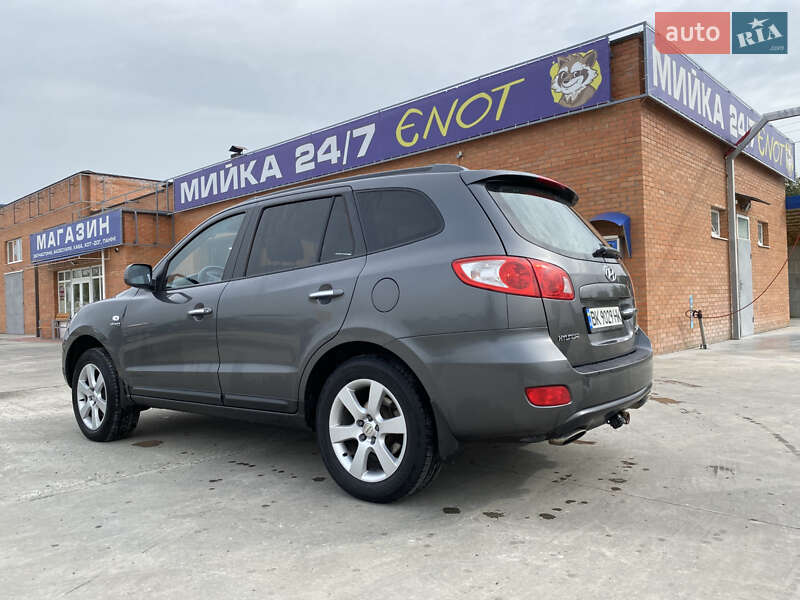 Позашляховик / Кросовер Hyundai Santa FE 2007 в Дубровиці