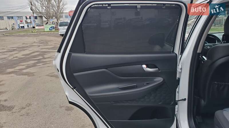 Позашляховик / Кросовер Hyundai Santa FE 2022 в Умані