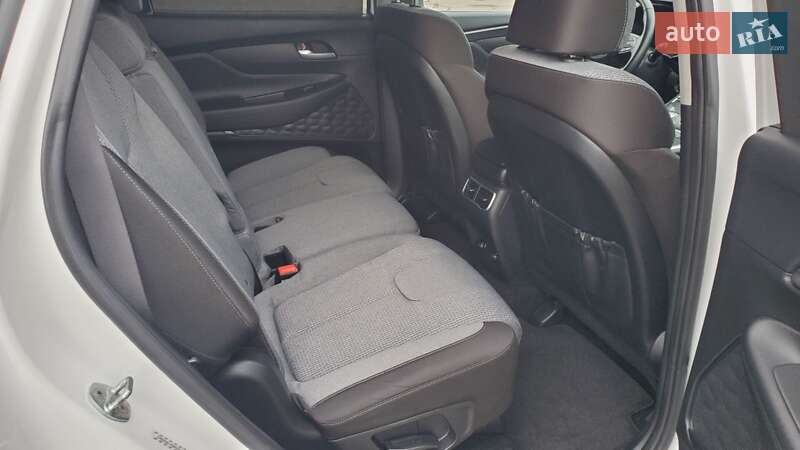 Позашляховик / Кросовер Hyundai Santa FE 2022 в Умані