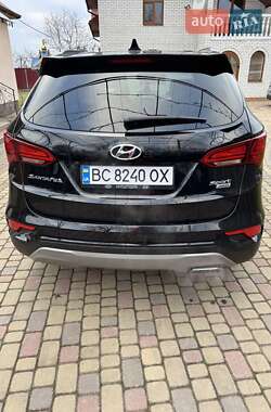 Позашляховик / Кросовер Hyundai Santa FE 2016 в Львові