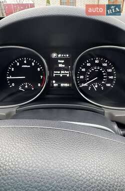 Внедорожник / Кроссовер Hyundai Santa FE 2016 в 