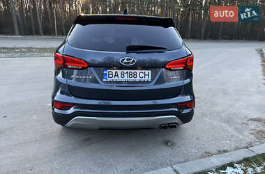 Внедорожник / Кроссовер Hyundai Santa FE 2015 в 