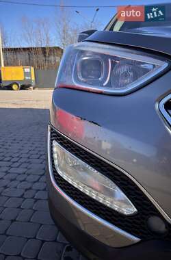 Внедорожник / Кроссовер Hyundai Santa FE 2014 в 