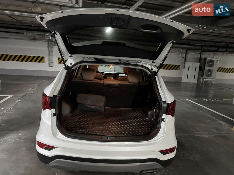 Позашляховик / Кросовер Hyundai Santa FE 2018 в Києві