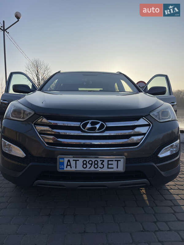 Позашляховик / Кросовер Hyundai Santa FE 2012 в Тлумачі