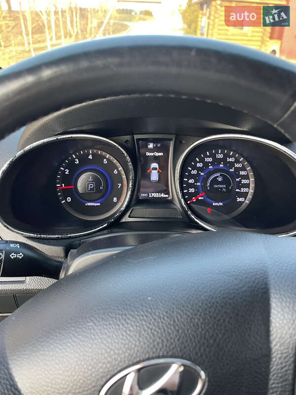 Позашляховик / Кросовер Hyundai Santa FE 2012 в Тлумачі