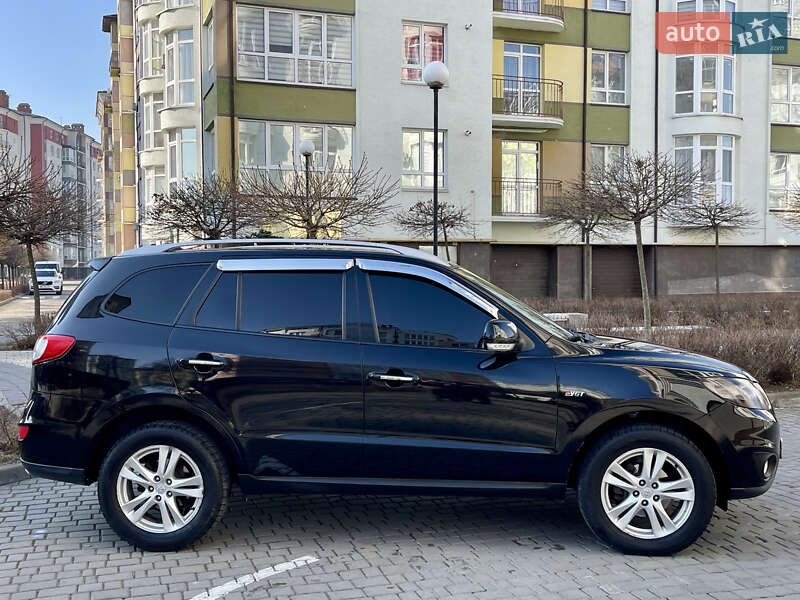Позашляховик / Кросовер Hyundai Santa FE 2010 в Івано-Франківську