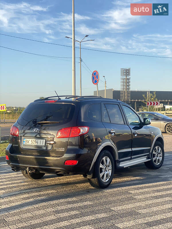 Внедорожник / Кроссовер Hyundai Santa FE 2006 в Костополе