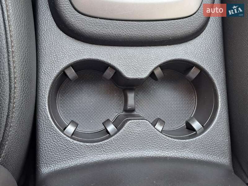 Позашляховик / Кросовер Hyundai Santa FE 2012 в Києві