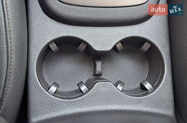 Внедорожник / Кроссовер Hyundai Santa FE 2012 в 