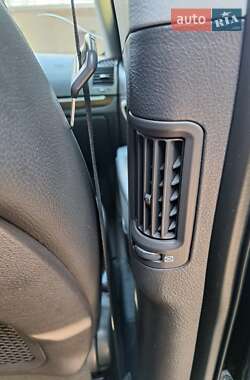Внедорожник / Кроссовер Hyundai Santa FE 2012 в 