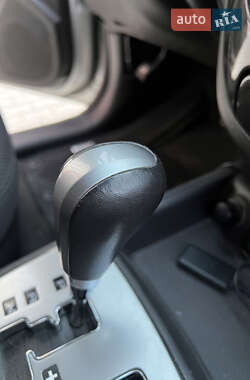 Внедорожник / Кроссовер Hyundai Santa FE 2009 в 