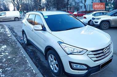 Внедорожник / Кроссовер Hyundai Santa FE 2013 в 