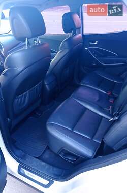 Внедорожник / Кроссовер Hyundai Santa FE 2013 в 