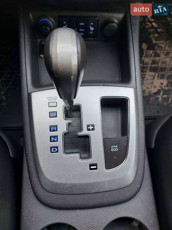 Позашляховик / Кросовер Hyundai Santa FE 2011 в Львові