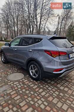 Позашляховик / Кросовер Hyundai Santa FE 2017 в 
