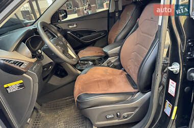 Внедорожник / Кроссовер Hyundai Santa FE 2016 в 