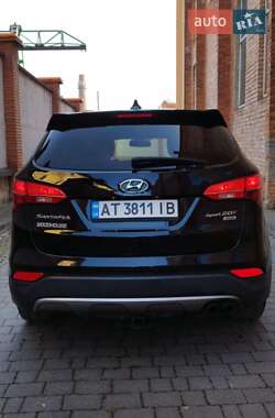 Внедорожник / Кроссовер Hyundai Santa FE 2012 в 