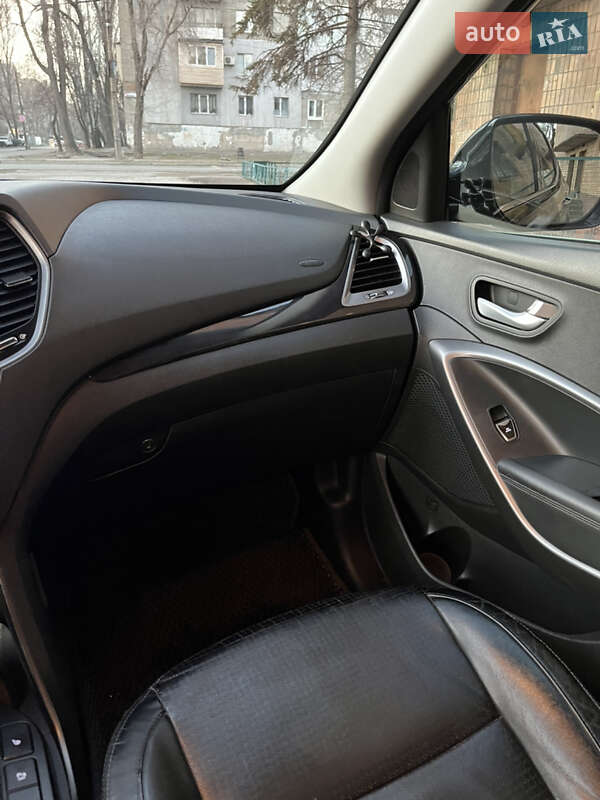 Позашляховик / Кросовер Hyundai Santa FE 2013 в Запоріжжі