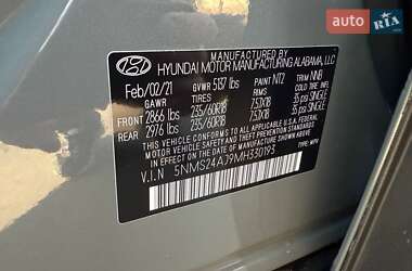 Внедорожник / Кроссовер Hyundai Santa FE 2021 в 