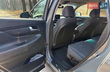 Внедорожник / Кроссовер Hyundai Santa FE 2021 в 