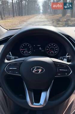 Внедорожник / Кроссовер Hyundai Santa FE 2021 в 