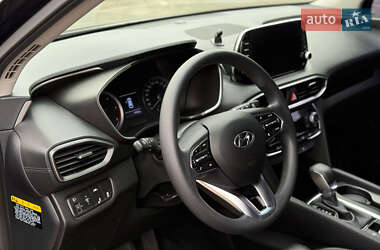 Внедорожник / Кроссовер Hyundai Santa FE 2018 в 