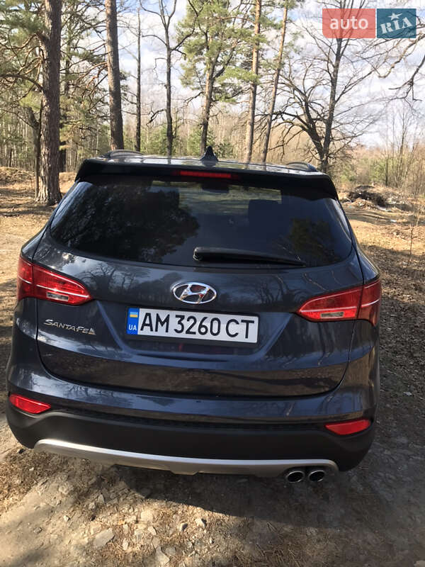 Позашляховик / Кросовер Hyundai Santa FE 2013 в Коростишеві