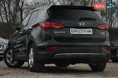 Внедорожник / Кроссовер Hyundai Santa FE 2013 в 