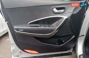 Внедорожник / Кроссовер Hyundai Santa FE 2012 в 