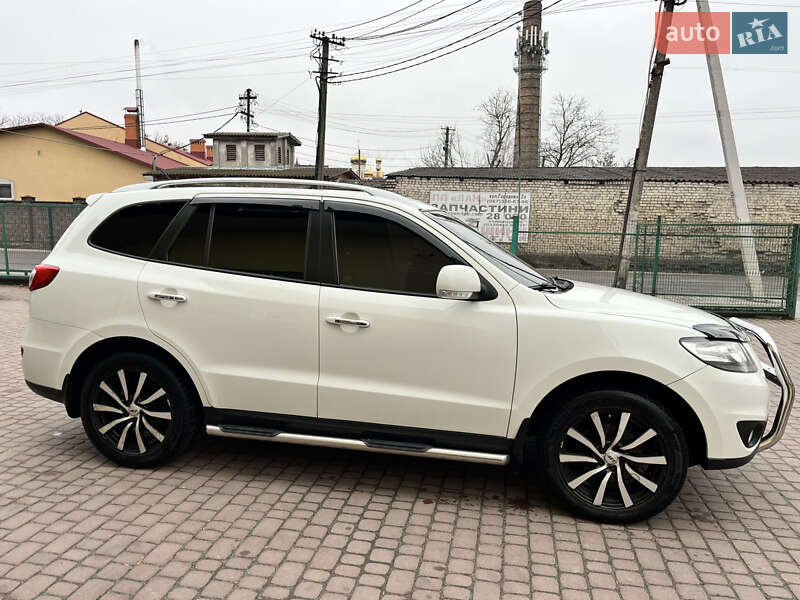 Позашляховик / Кросовер Hyundai Santa FE 2010 в Бродах