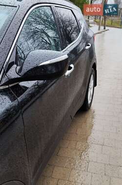 Позашляховик / Кросовер Hyundai Santa FE 2012 в 