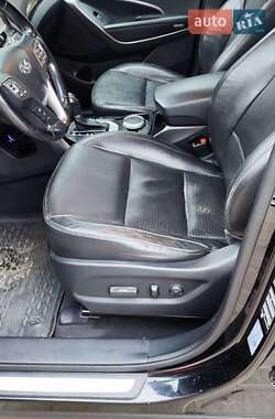 Позашляховик / Кросовер Hyundai Santa FE 2012 в 