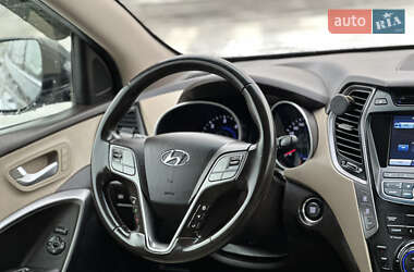 Позашляховик / Кросовер Hyundai Santa FE 2013 в 