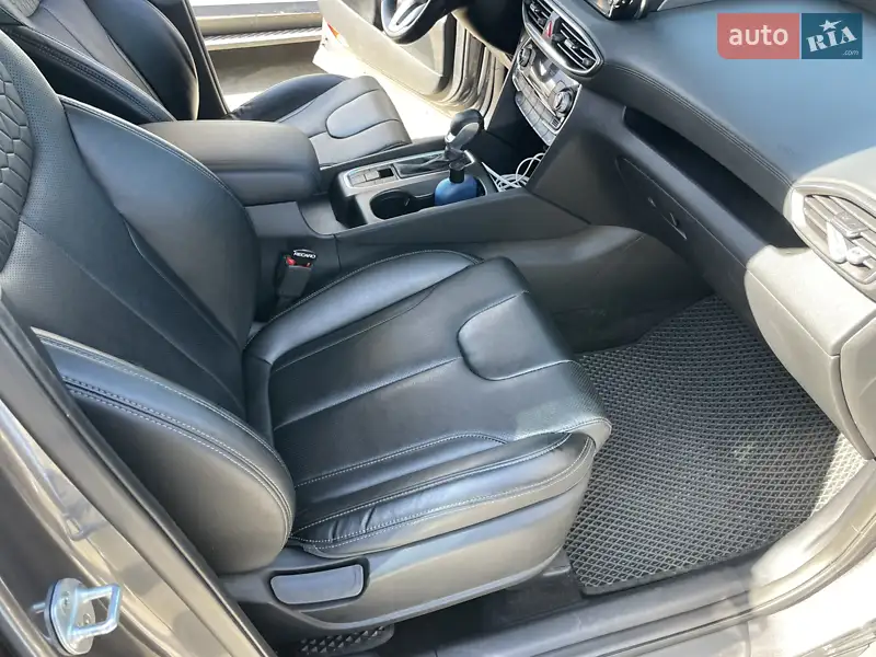 Hyundai Santa FE 2019 VIN KMHS281BBLU199802 фото оголошення 14 з 74