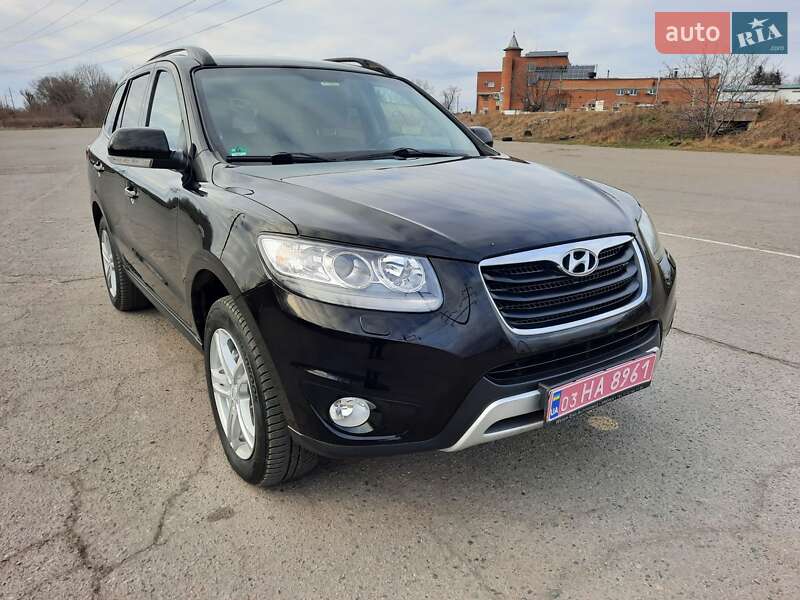 Внедорожник / Кроссовер Hyundai Santa FE 2012 в Полтаве
