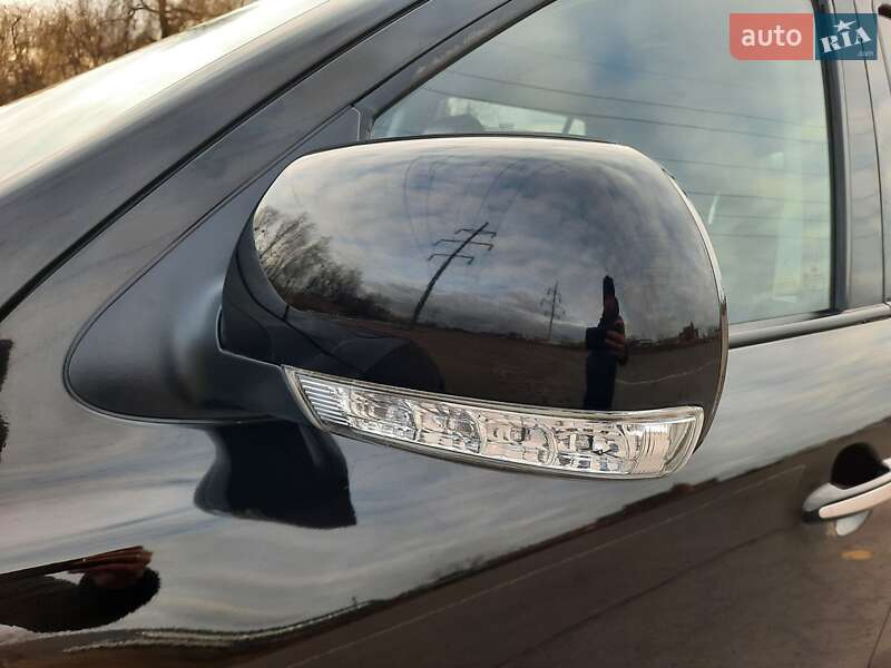 Внедорожник / Кроссовер Hyundai Santa FE 2012 в Полтаве
