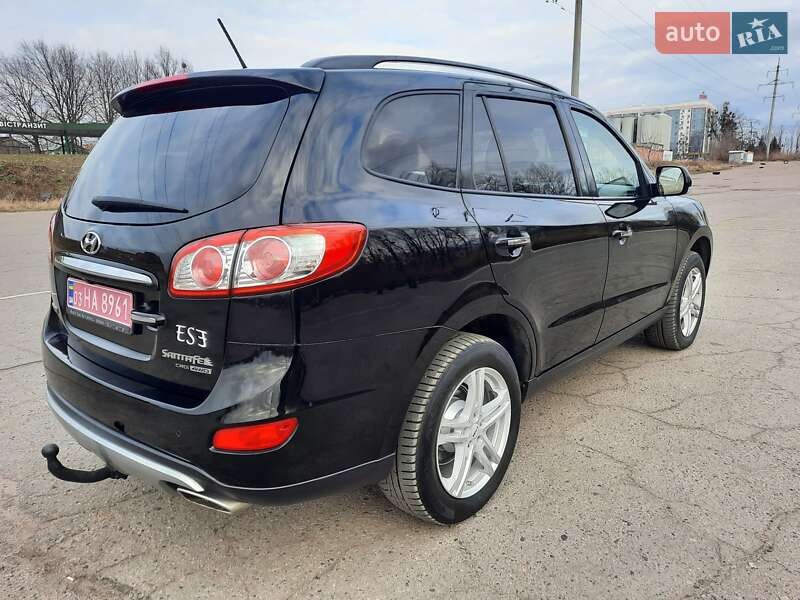 Внедорожник / Кроссовер Hyundai Santa FE 2012 в Полтаве