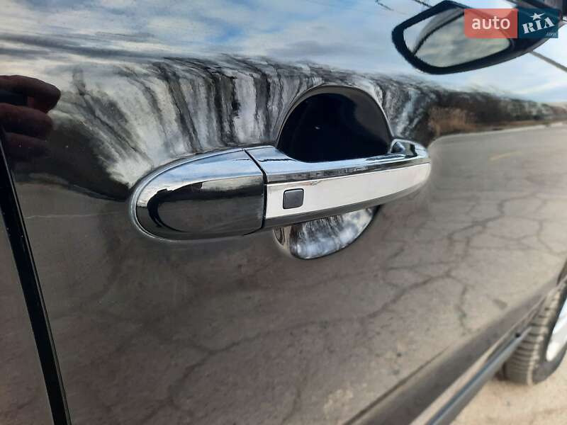 Внедорожник / Кроссовер Hyundai Santa FE 2012 в Полтаве