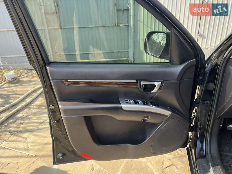 Позашляховик / Кросовер Hyundai Santa FE 2011 в Броварах