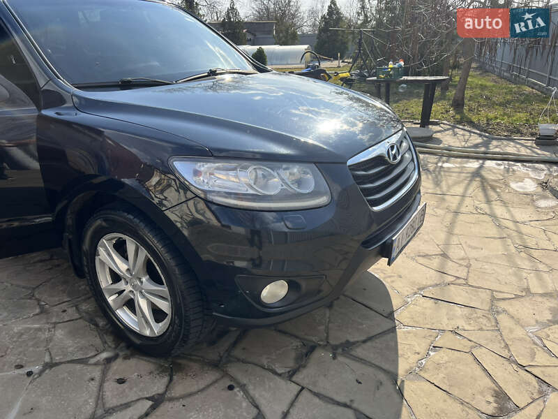 Позашляховик / Кросовер Hyundai Santa FE 2011 в Броварах