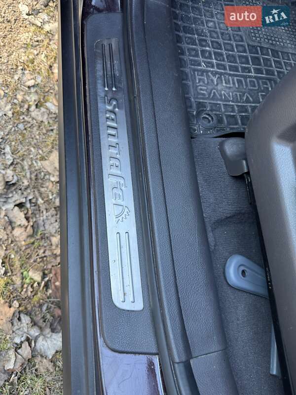 Позашляховик / Кросовер Hyundai Santa FE 2011 в Луцьку