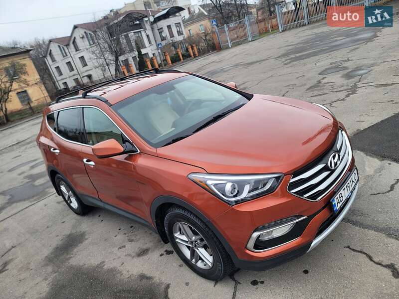 Позашляховик / Кросовер Hyundai Santa FE 2016 в Вінниці