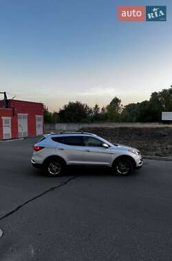 Позашляховик / Кросовер Hyundai Santa FE 2016 в 