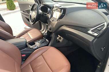 Внедорожник / Кроссовер Hyundai Santa FE 2013 в 