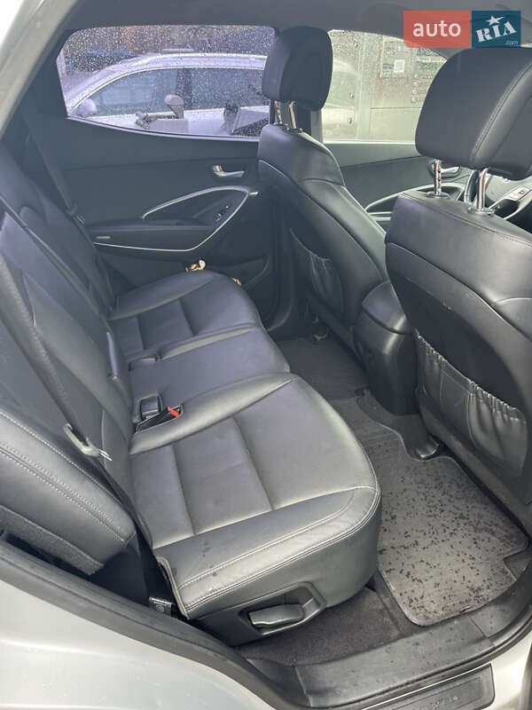 Внедорожник / Кроссовер Hyundai Santa FE 2014 в Ужгороде фото 8 Внедорожник / Кроссовер Hyundai Santa FE 2014 в Ужгороде