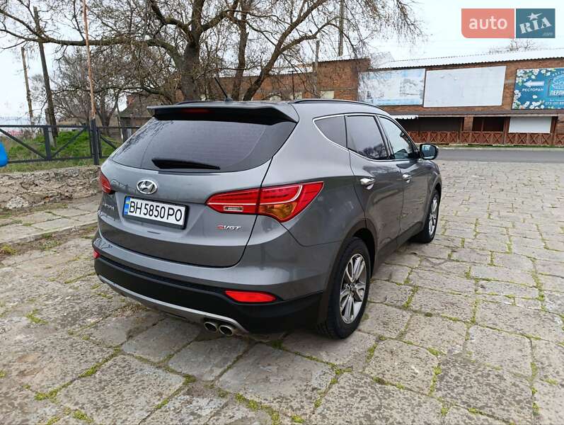 Внедорожник / Кроссовер Hyundai Santa FE 2012 в Белгороде-Днестровском