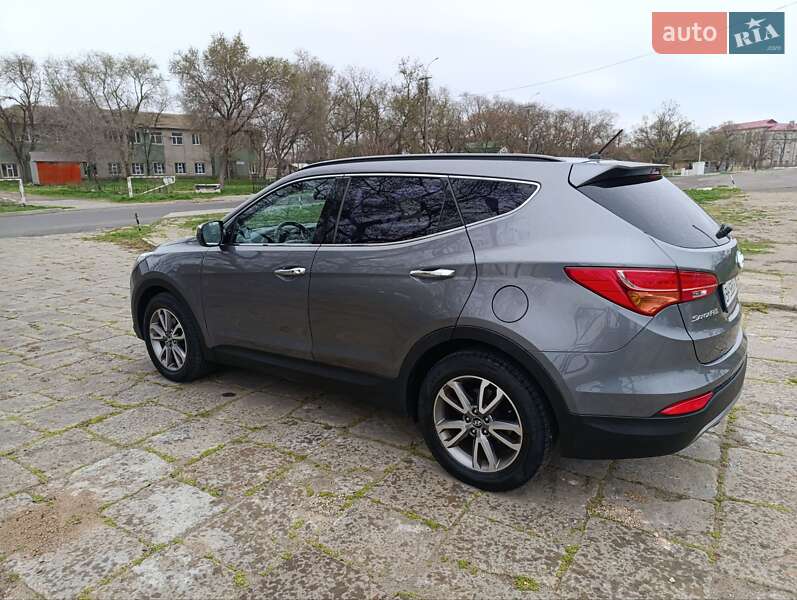 Внедорожник / Кроссовер Hyundai Santa FE 2012 в Белгороде-Днестровском